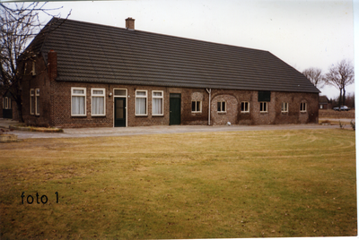 580073 Boerderij aan Lagendijk , 1990-2000