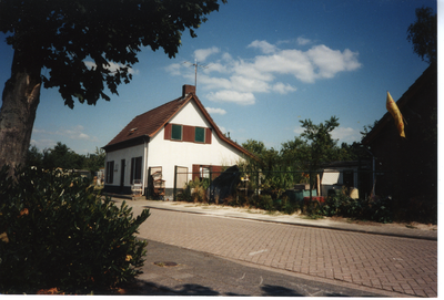 580080 Wit woonhuis aan de Langstraat 13, 1990-2000