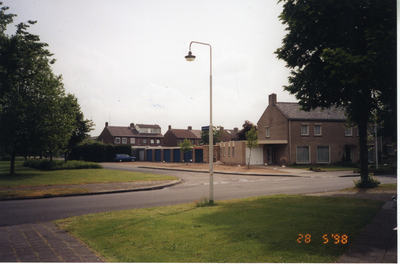 580197 Hoek Jasmijnstraat en de Margrietstraat, 28-5-1998