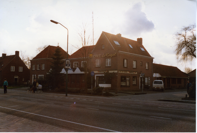 580209 Café de Kegel op de hoek van Marialaan en Dionysiusstraat, 22-2-1990