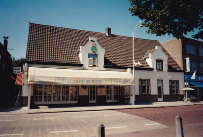 580220 Café De Peer aan de Markt 17, augustus 1995