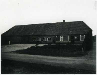 580592 Boerderij van F. van Eijck aan de Oostappensedijk, 1980-1990