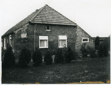 580593 Boerderij van F. van Eijck aan de Oostappensedijk, 1980-1990