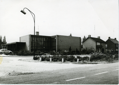 580692 Rechterzijgevel van het gemeenschapshuis Unitas aan de Pastoor Arnoldstraat 2, 1980-1990