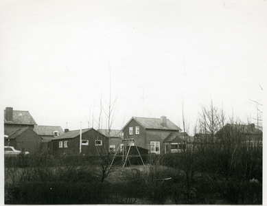 580805 Groepje huizen aan de Polderweg, 1970-1980