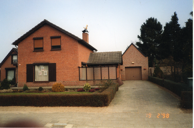 580808 Woonhuis met garage aan de Polderweg, 19-2-1998