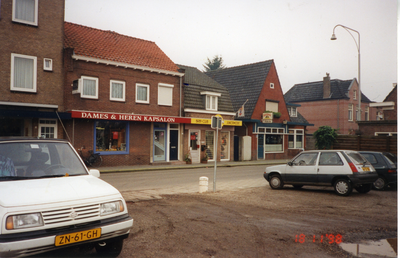 581233 Burgemeester Wijnenstraat, gezien vanaf de plaats waar vroeger Hotel van Roy (of Gitzels) stond. Aan de overkant ...
