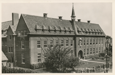 576188 Patersklooster aan de Wilhelminastraat., 1950