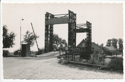 576205 Noodbrug sluis XI, 1944-1946