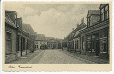 576233 Emmastraat, met rechts vooraan een kapperszaak, 1925-1935