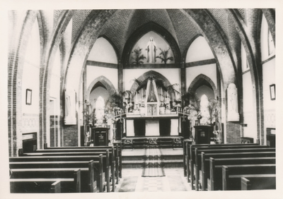 576639 Dienst en gebedsruimte van de kapel in het nieuwe patersklooster, 1935