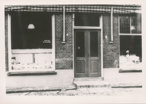 576764 Bakkerij van M. van Haandel, Prins Bernhardstraat, 1955