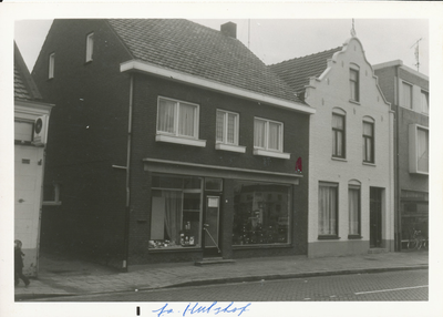 576809 Drogisterij Hulshof, Emmastraat 8, 1960-1990