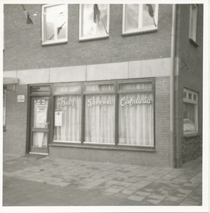 576834 Café Sorewal van Huub Bakens, Prins Bernhardstraat 53, 1960-1985