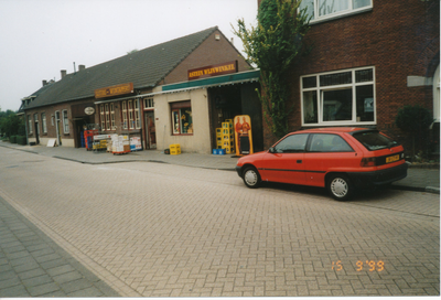 576839 Astein wijnwinkel, Hemel, 1999
