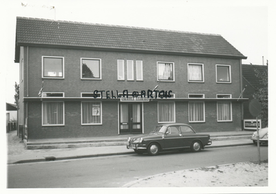 576894 Café van L. Verberne, Vorstermansplein, 1982