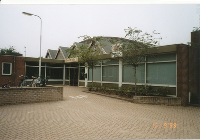 576998 Clubgebouw en kantine van Tennisvereniging 't Root, 1999