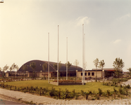 577278 Zwembad in de sporthal De Schop, 1971
