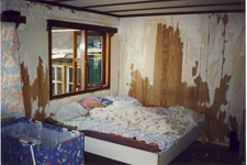577414 Slaapkamer in een woonwagen, 5-1997