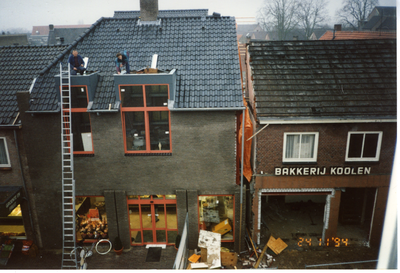 581284 Nieuwbouw bakkerij Koolen aan de Marktstraat, 24-11-1994