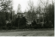 581318 Villa, achter bomen verscholen, aan de Polderweg 37