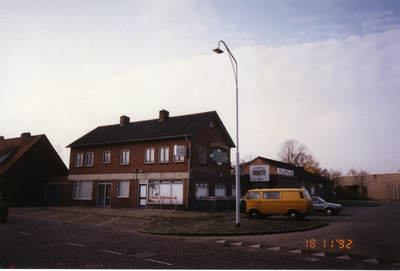 581327 Discotheek Roxette aan de Prins Bernhardstraat 53-55, 18-11-1992