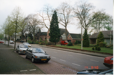 581345 De Wilhelminastraat gezien in de richting van Someren, 1990-2000
