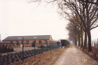 581355 Schuur op de hoek van de Waardjesweg en Hazeldonk, 23-1-1996