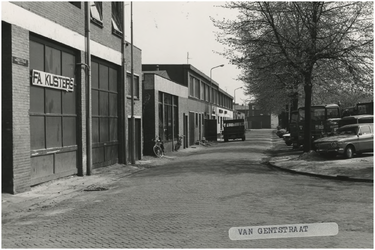 1537 Takel- en Bergingsbedrijf Fa. Kusters, Van Gentstraat 1, ca. 1980