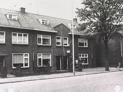 3950 Levensmiddelenbedrijf J. Engelen, Woenselsestraat 104 en 106, 1968