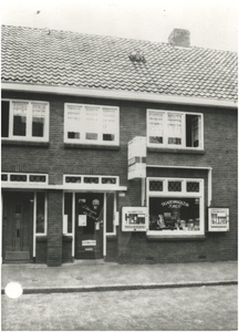 3976 Sigarenmagazijn Turco van J.Jansen-de Turck, Woenselsestraat 271, 1967