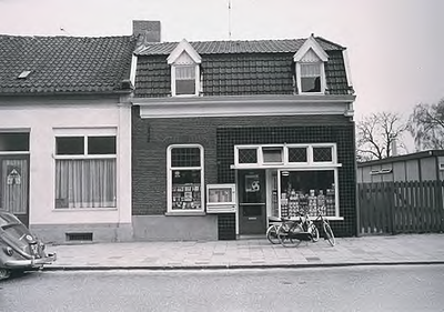 27642 Kruidenier, Hoogstraat 221, 03-1972