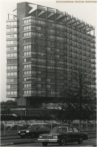 194080 Hoofdkantoor van Philips Nederland aan de Boschdijk, 1990