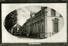 210039-001 Fabrieksstraat, met vooraan rechts het pension van Bartholomeus en verderop het woonhuis van Eijsbouts, 1908 ...