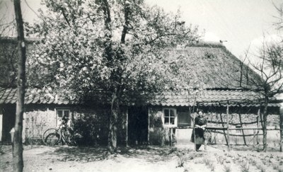 230169 Achterzijde van een woonhuis aan de Molenstraat 2, 1930 - 1942