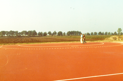 230727 Aanleg van handbal veld op sport park De Potacker., november 1978