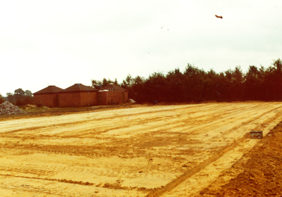 230730-01 Situatie voor de aanleg van handbal veld op sport park De Potacker., oktober 1978