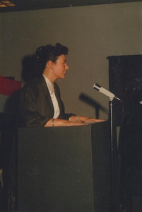 231523 Wilma van de Laar : gastvrouw, 13-11-1987