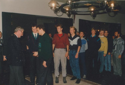 231528 Ontvangst van kampioenen van sport verenigingen groot Someren in het gemeentehuis, 13-11-1987
