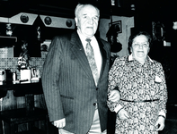 232493 Toon Engelen en Nel Hendriks ter gelegenheid van het vieren hun 50 jarige Gouden Bruiloft, 2-1993