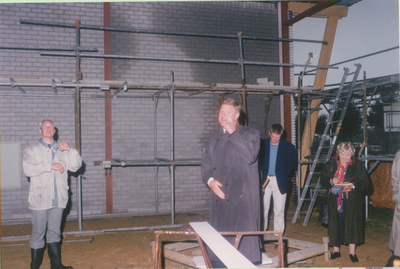 232600 Burgemeester Vos op de bouwplaats, 22-09-1993