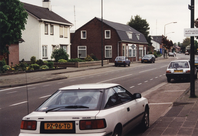 233805 Boerenkamplaan; links woonhuis fam.Vossen en fam van der Heyden met lichtdrukkerij V.O.F. huisnr 177a, 10-1996