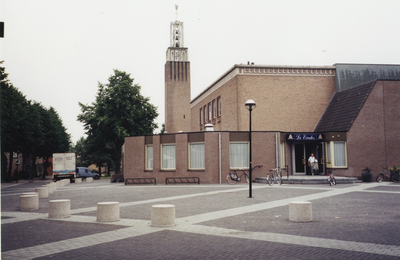233990 Nieuwendijk: Gemeenschapshuis De Einder . Met zicht op de Lambertusstraat, 06-1997