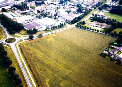 235573 Rotonde met industrie terrein,`t Half Elfje, 20-09-2008