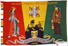 5 Vlag van NED. RK. MIJNWERKERSBOND NKMB. AFD. GELEEN uit GELEENDatering Mei 1955