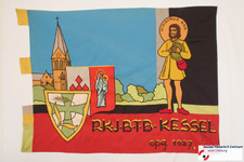 54 Vlag van R.K.J.B.TB. KESSEL OPG. 1927 H. ISIDORUS b.v.o. uit KESSELDatering Onbekend, stijl lijkt jaren 1950