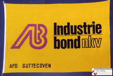 60 Vlag van IB Industriebond NKV AFD. GUTTECOVEN uit GUTTECOVENDatering Onbekend, jaren 1960-1970