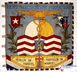 107 Vlag van R.K. MAASTRICHTSE MIDDENSTAND EERLIJK IN HANDEL KRISTELIJK IN WANDEL uit MAASTRICHTDatering Juli 1927