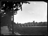 60 De Griend; Franciscus Romanusweg; wandelpad; Maasbrug; Het Bat; Kesselskade; Onze Lieve Vrouwekerk, circa 1905