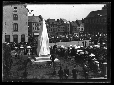 64 Jan Pieter Minckelers; onthulling; standbeeld; Markt, 10-07-1904